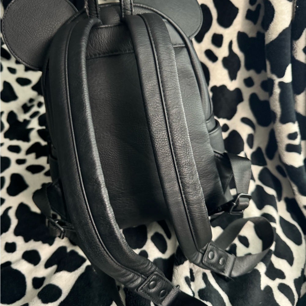 Belle bronze loungefly backpack used - Picture 3 of 9
